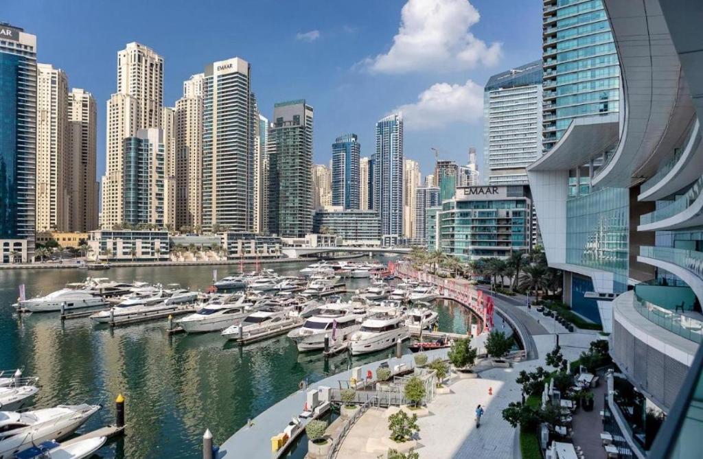 Buy Retail Space in Dubai Marina